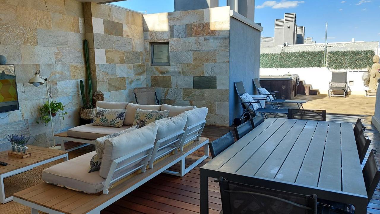 Ferienwohnung Atico De Lujo Con Jacuzzi Climatizado En Terraza Elche Exterior foto