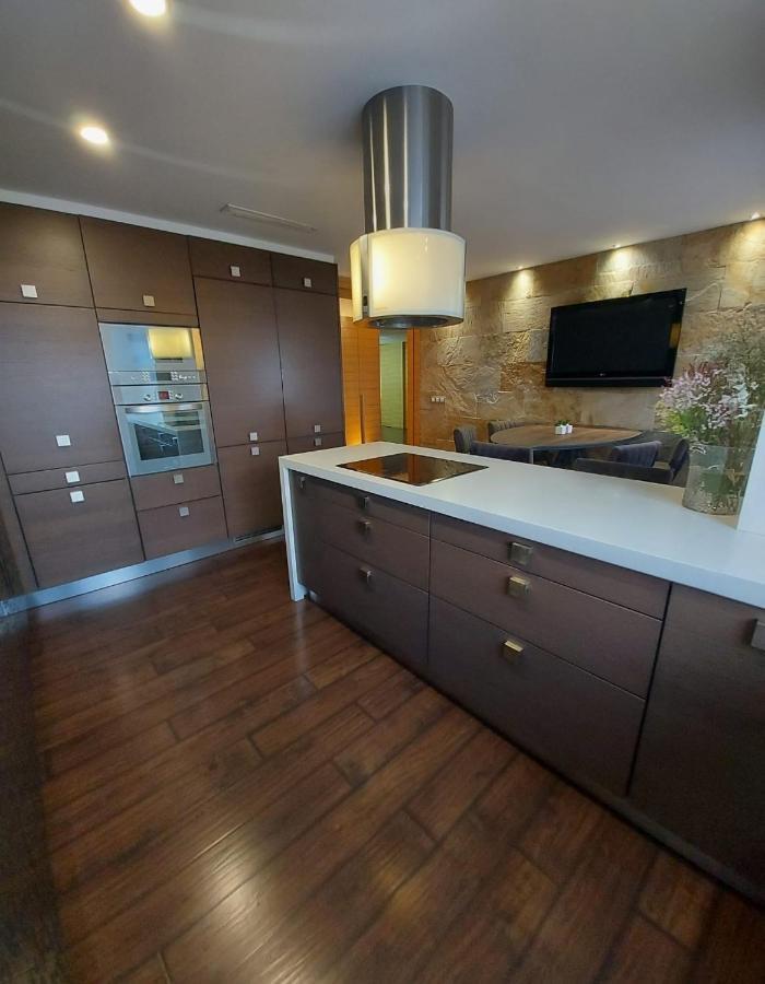 Ferienwohnung Atico De Lujo Con Jacuzzi Climatizado En Terraza Elche Exterior foto