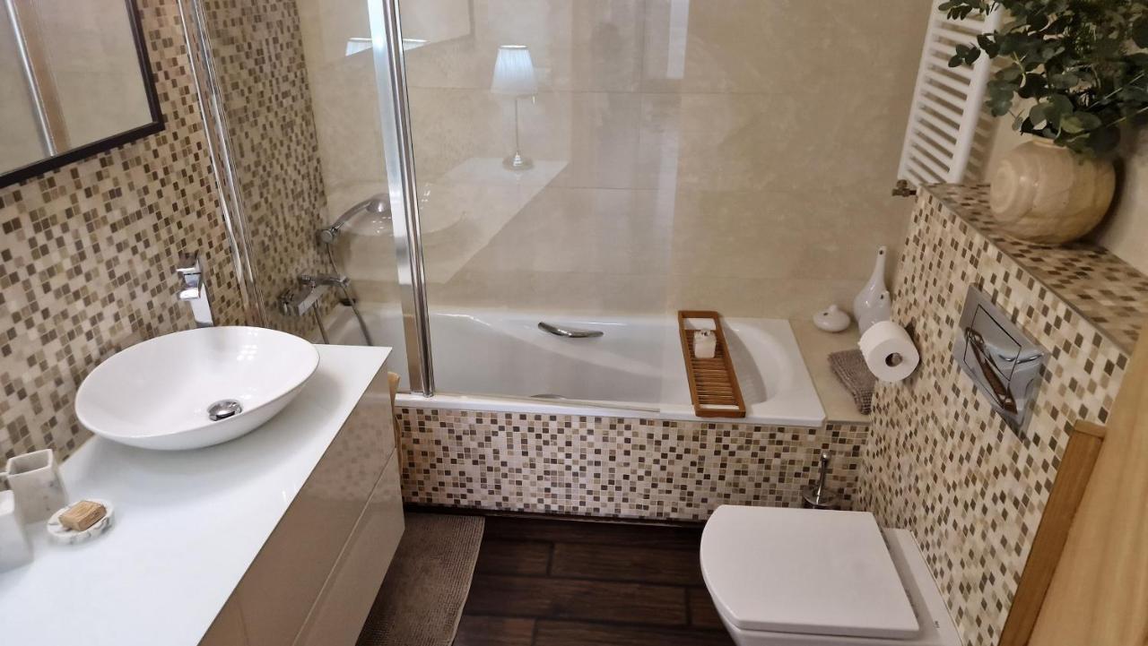 Ferienwohnung Atico De Lujo Con Jacuzzi Climatizado En Terraza Elche Exterior foto