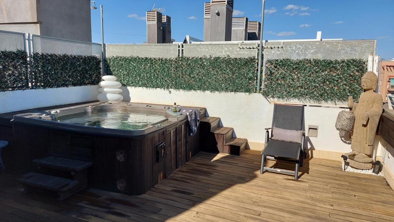 Ferienwohnung Atico De Lujo Con Jacuzzi Climatizado En Terraza Elche Exterior foto