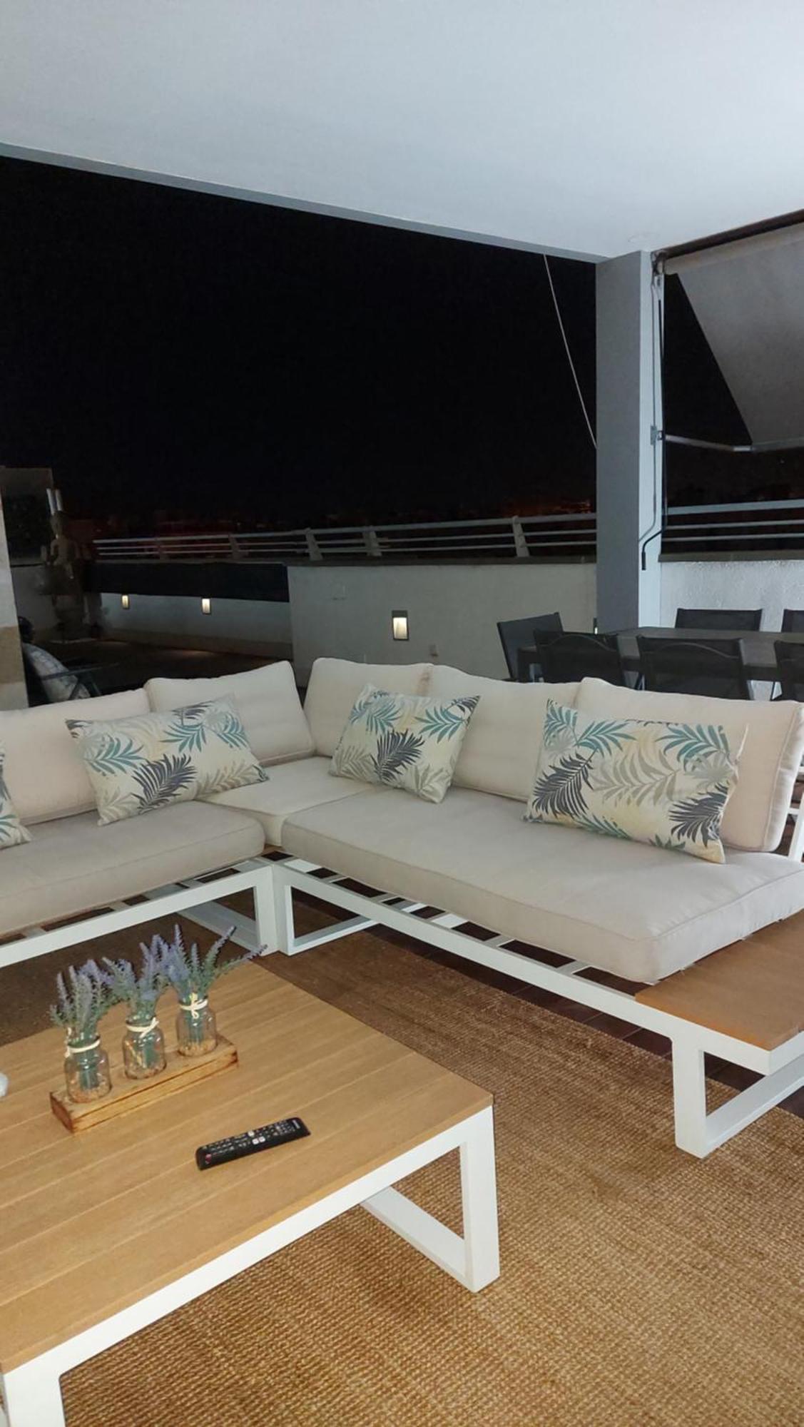 Ferienwohnung Atico De Lujo Con Jacuzzi Climatizado En Terraza Elche Exterior foto