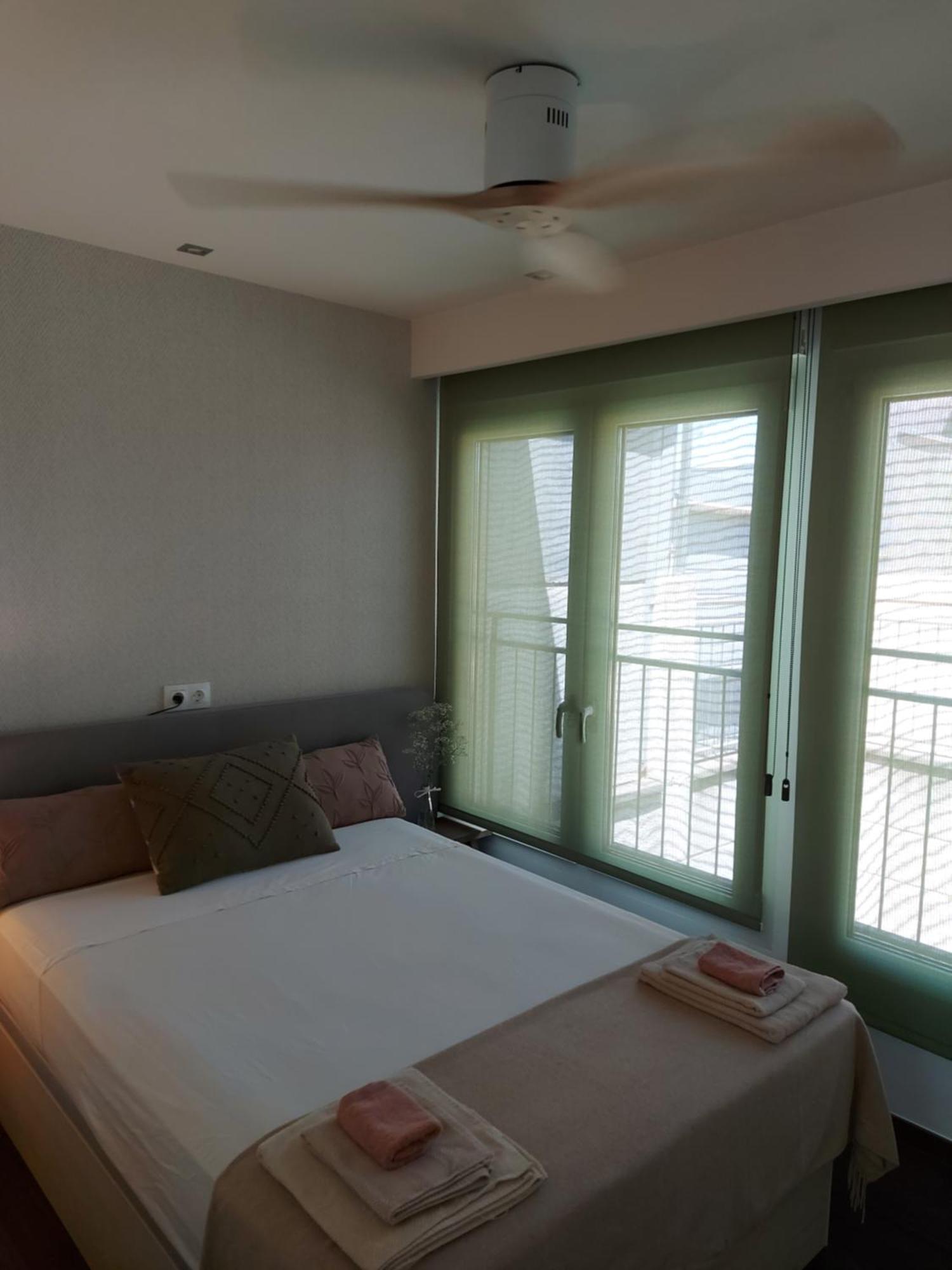 Ferienwohnung Atico De Lujo Con Jacuzzi Climatizado En Terraza Elche Exterior foto